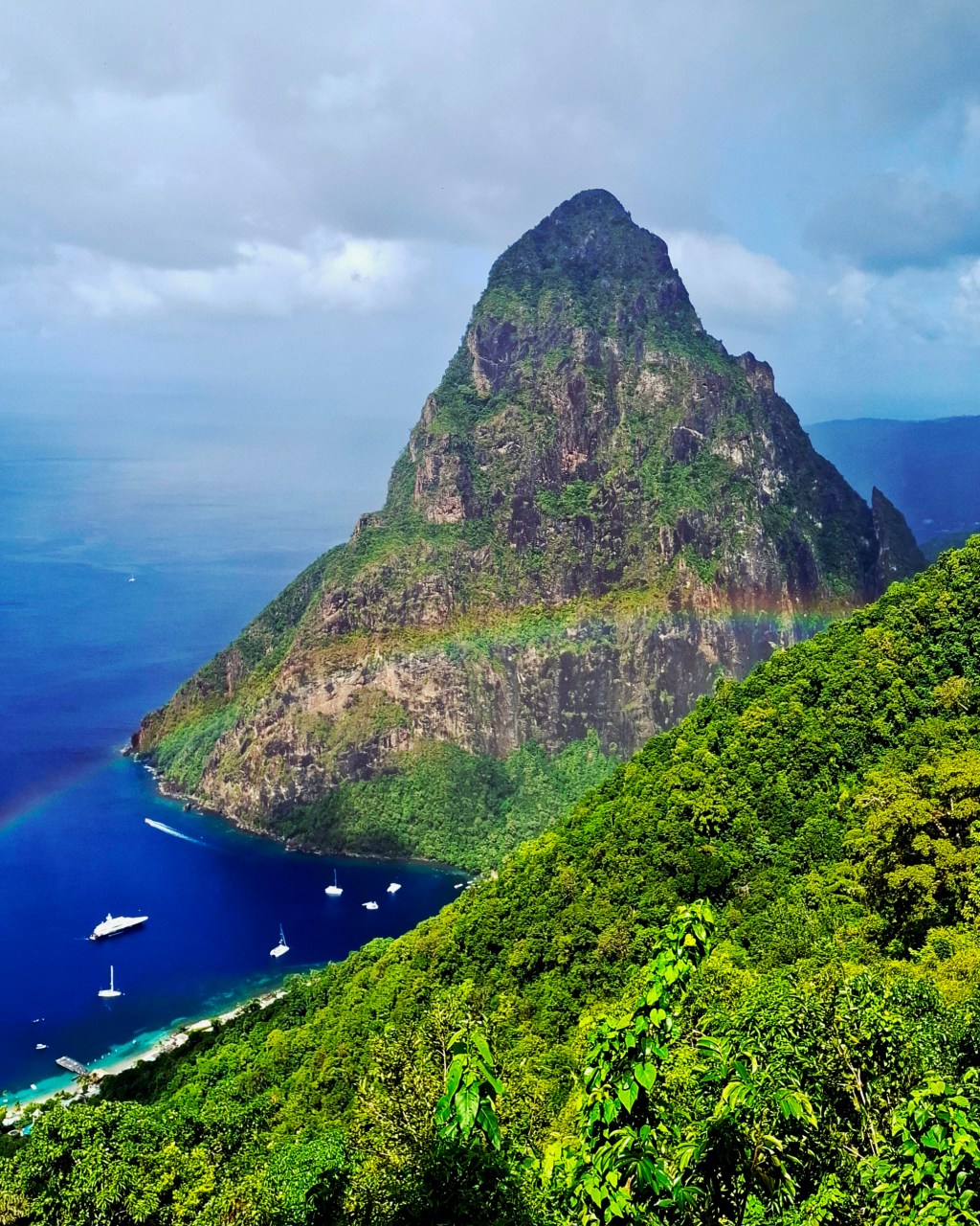 Sainte Lucie, l&rsquo;île aux&nbsp;arcs-en-ciel
